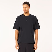 Latitude Arc Ss - Blackout