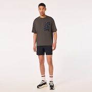 Latitude 18" Short - Blackout