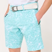 Skull Heat Block Staple Shorts - Turquoise Print