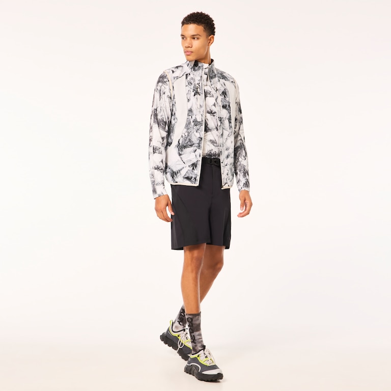 Latitude Arc Short - Blackout