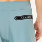 Performance 19'' Boardshort - Pacific