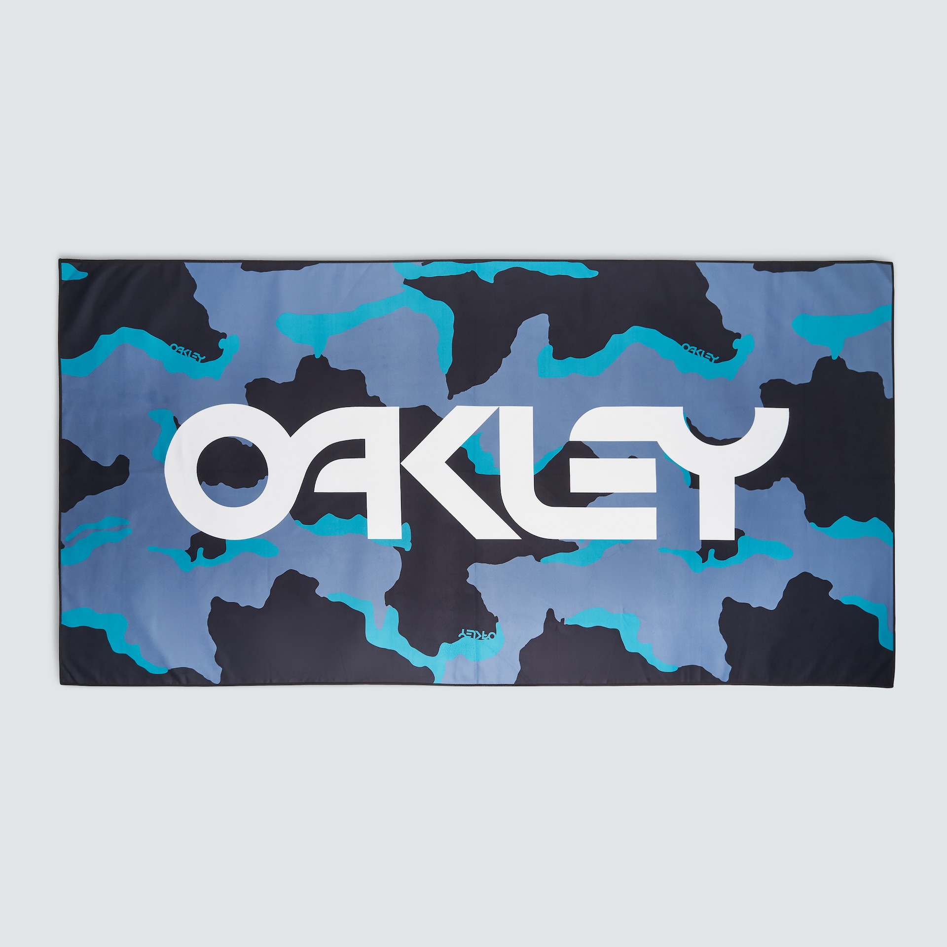 オークリー Essential Beach Towel B1B Camo Black/Mint/Gray