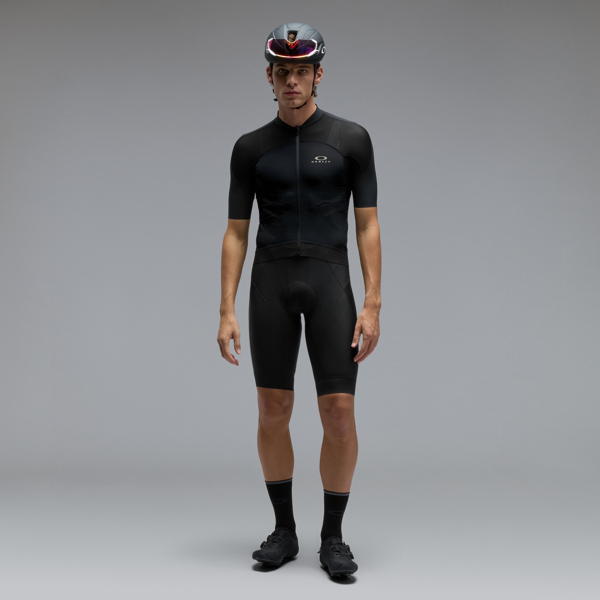 オークリー Endurance Aero Jersey Pitch Black | オークリー公式