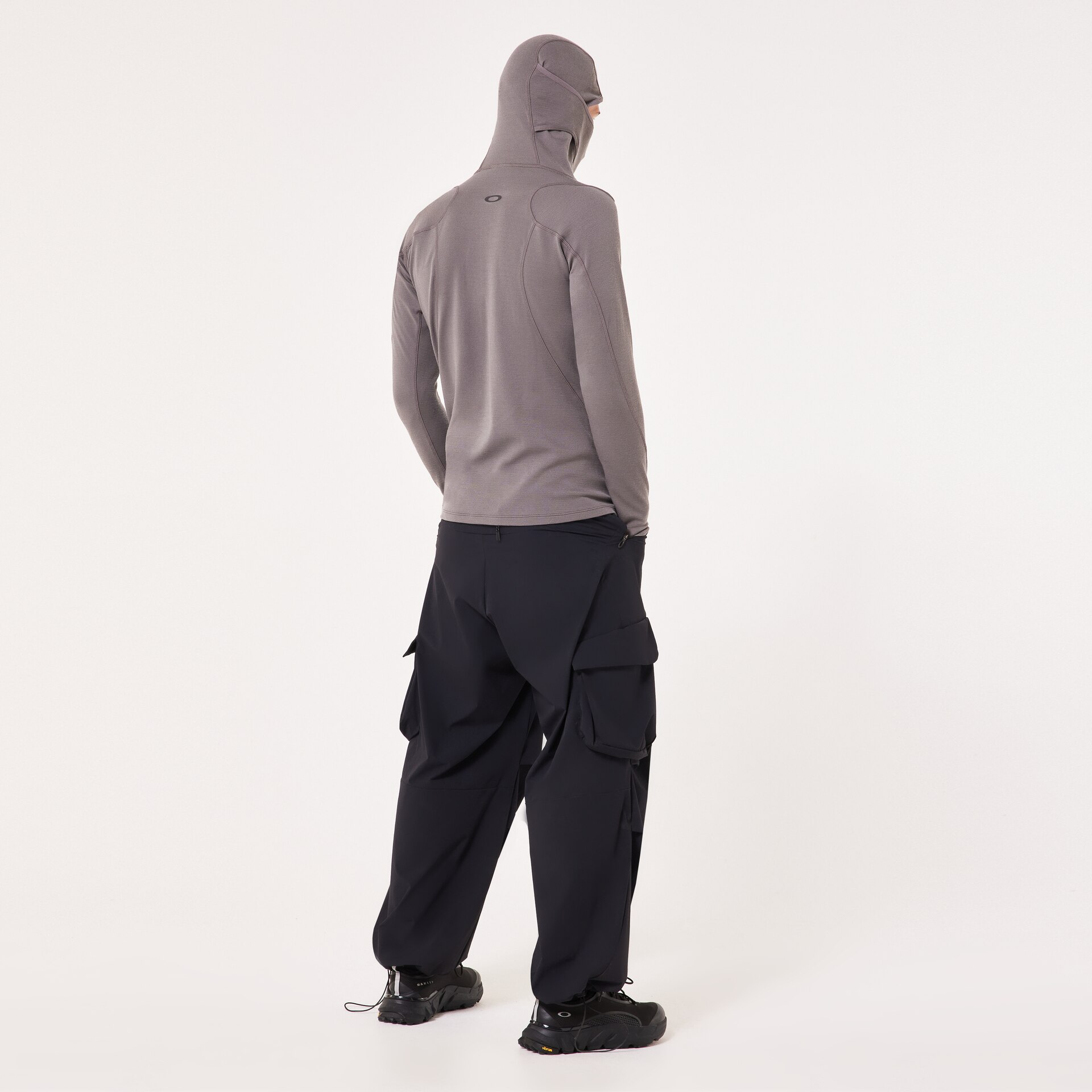 Oakley Latitude Flex Baselayer in Granite Gray | Oakley