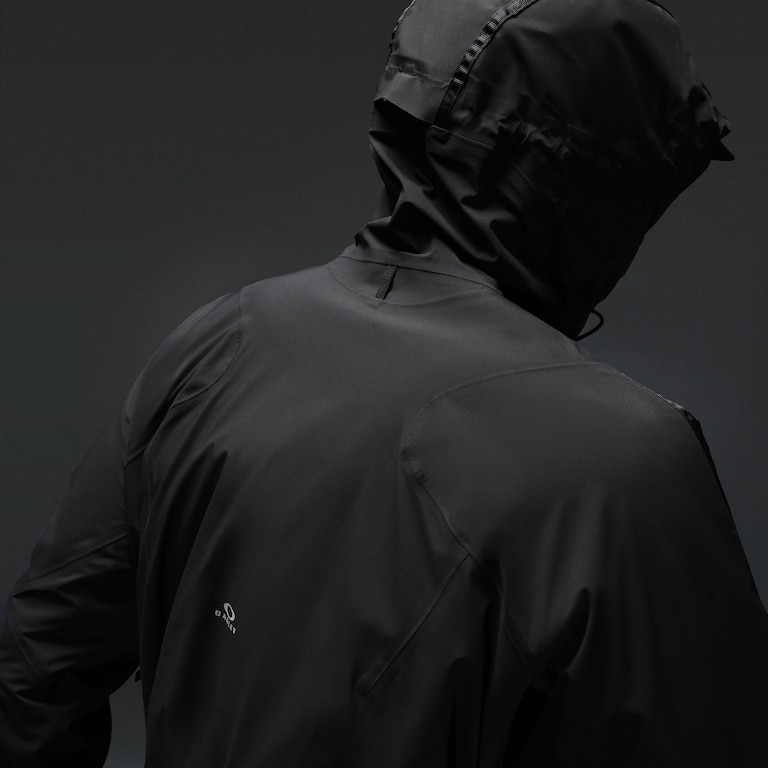 Latitude Veil Slingpack Jacket - Pitch Black