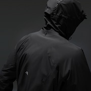 Latitude Veil Slingpack Jacket - Pitch Black