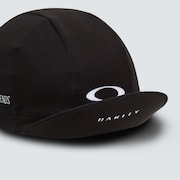 Cap 2.0 - Blackout