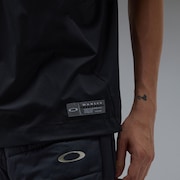 Striking SS Wind Pullover H/Z - Pitch Black