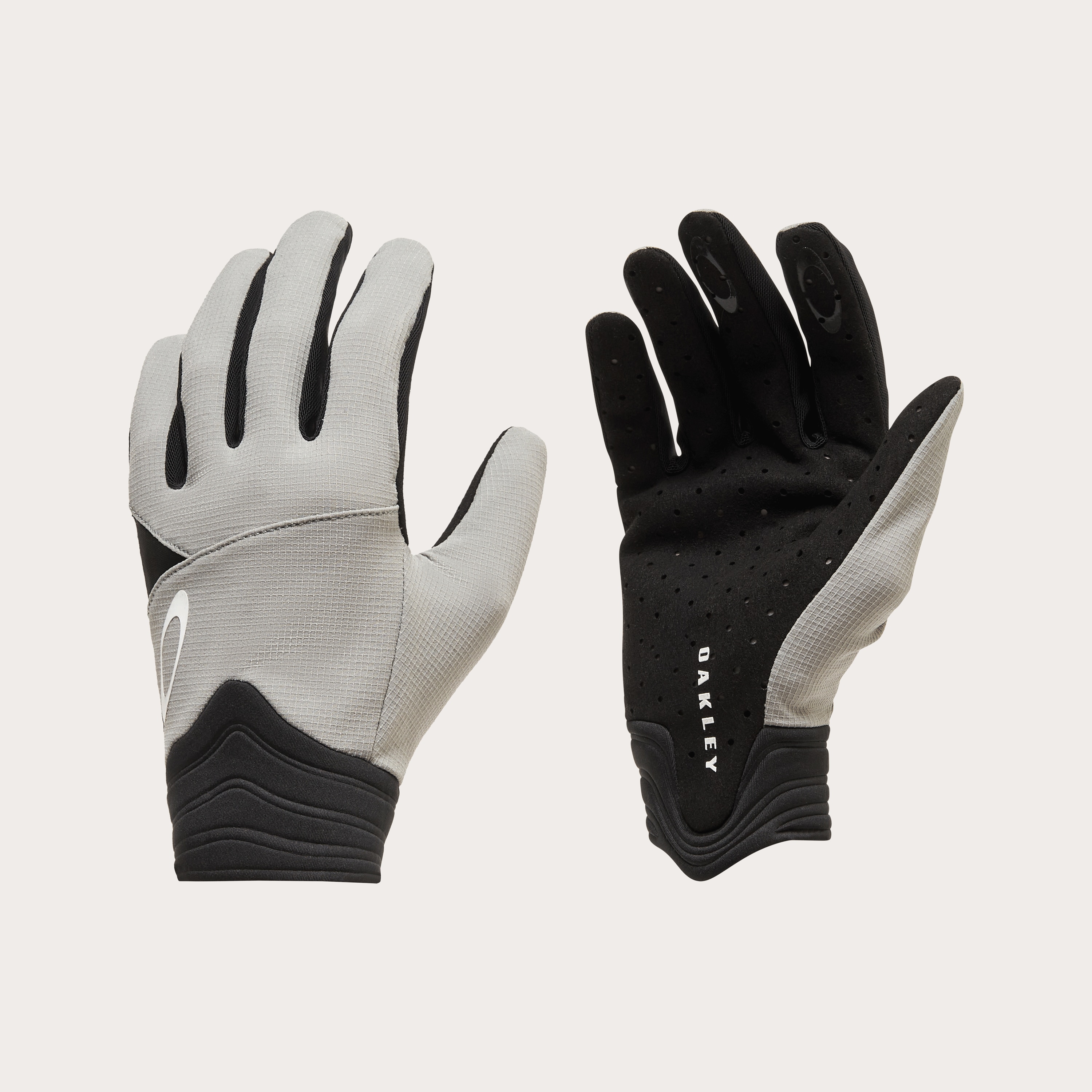Oakley Seeker Flow Gloves in Cement | Oakley® US
