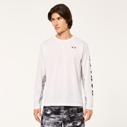 Slant Logo Print L/S Tee 8.0 - White