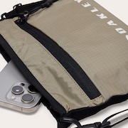 Essential Shoulder Pouch - Pebble/Mist
