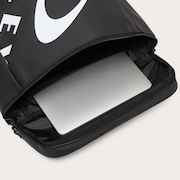 Essential Day Pack S 7.0 Ytr - Black/White