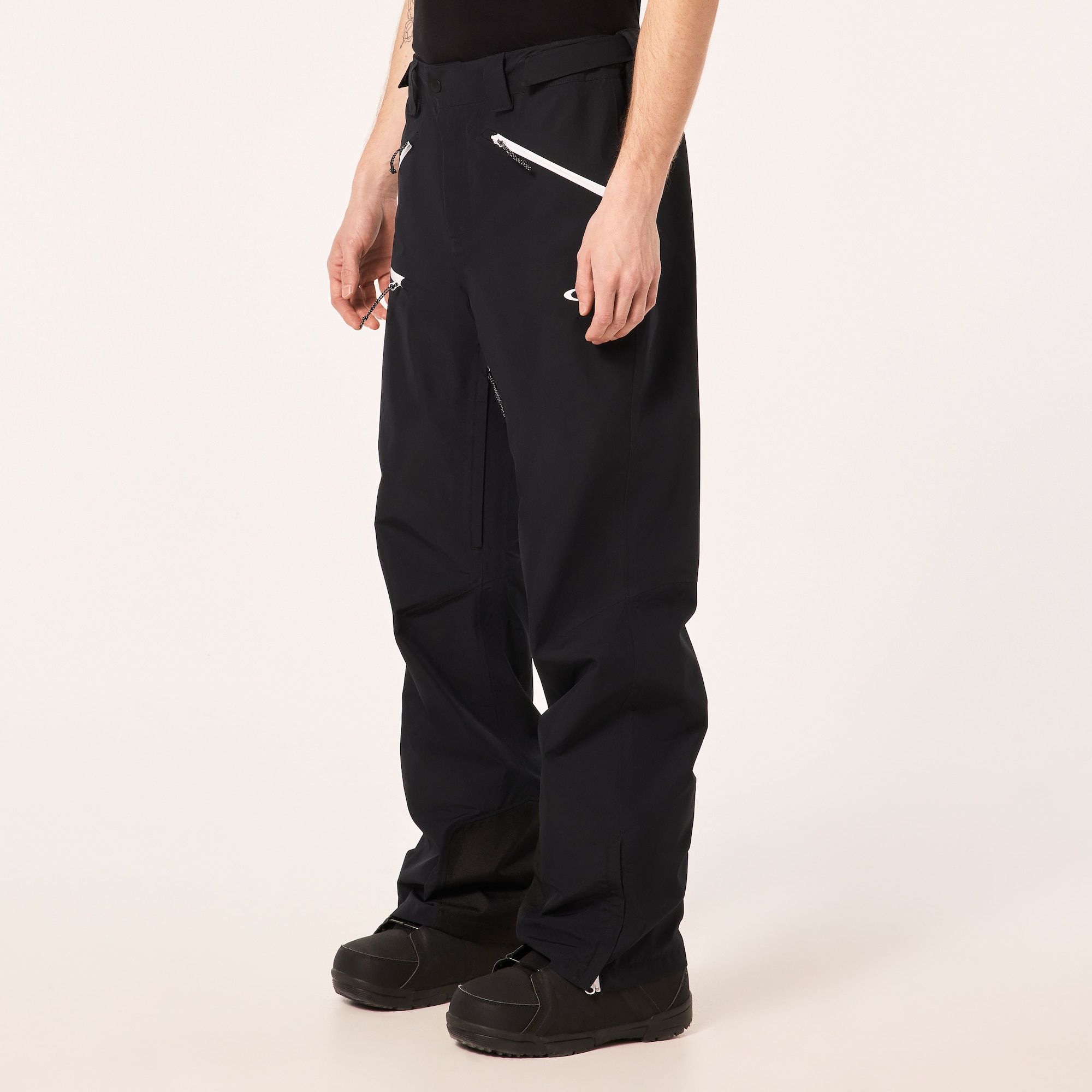 Oakley Unbound Gore-Tex Shell Pant in Blackout | Oakley® US
