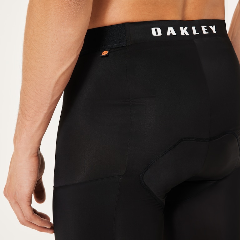 Seeker Ultra Liner Short - Blackout