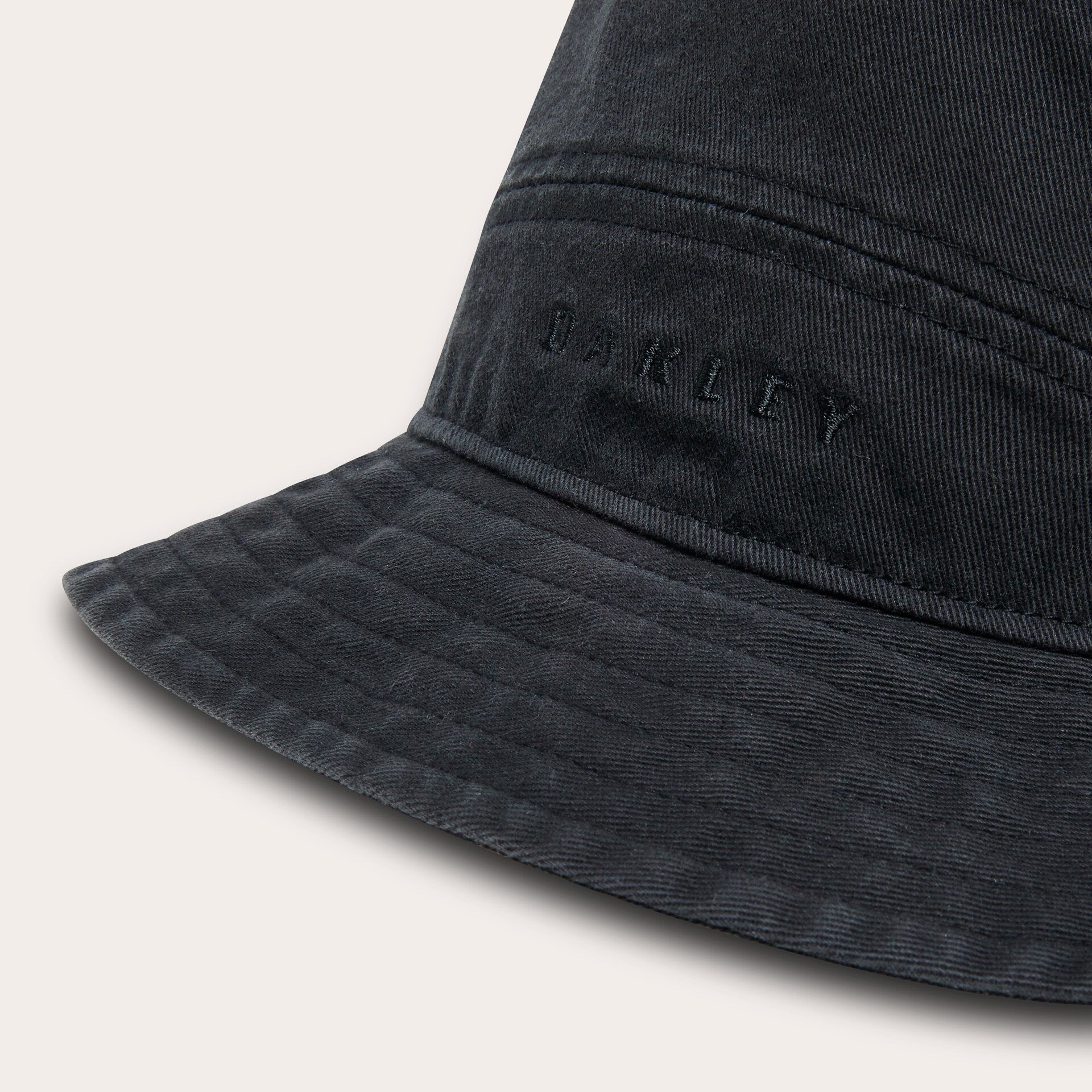 Oakley '47 Soho Gen Bucket Hat in Pebble | Oakley® US