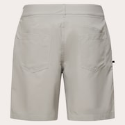 Baseline Hybrid 18” Short - Cement