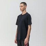 Camiseta Masc Mod Oakley Bark Tee - Blackout