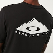Peak Ellipse Tee - Blackout