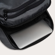 Essential Day Pack M 9.0 - Uniform Gray