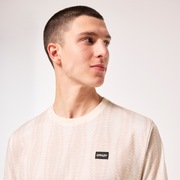 Vertical Sets Tee - Humus Zig-Zag Print