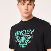 Lunaformic Tee - Blackout