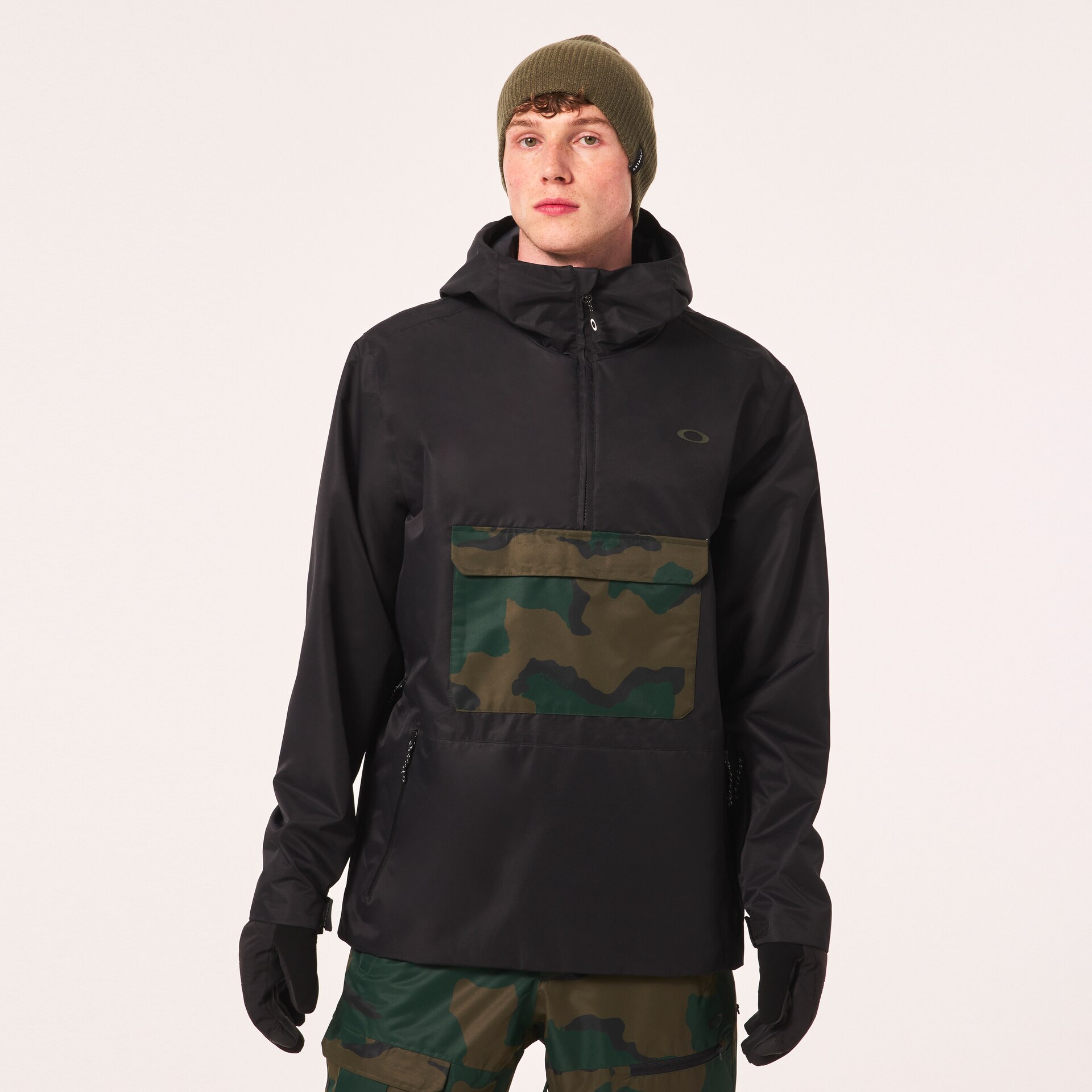 Oakley Divisional Rc Shell Anorak in Blackout | Oakley® US