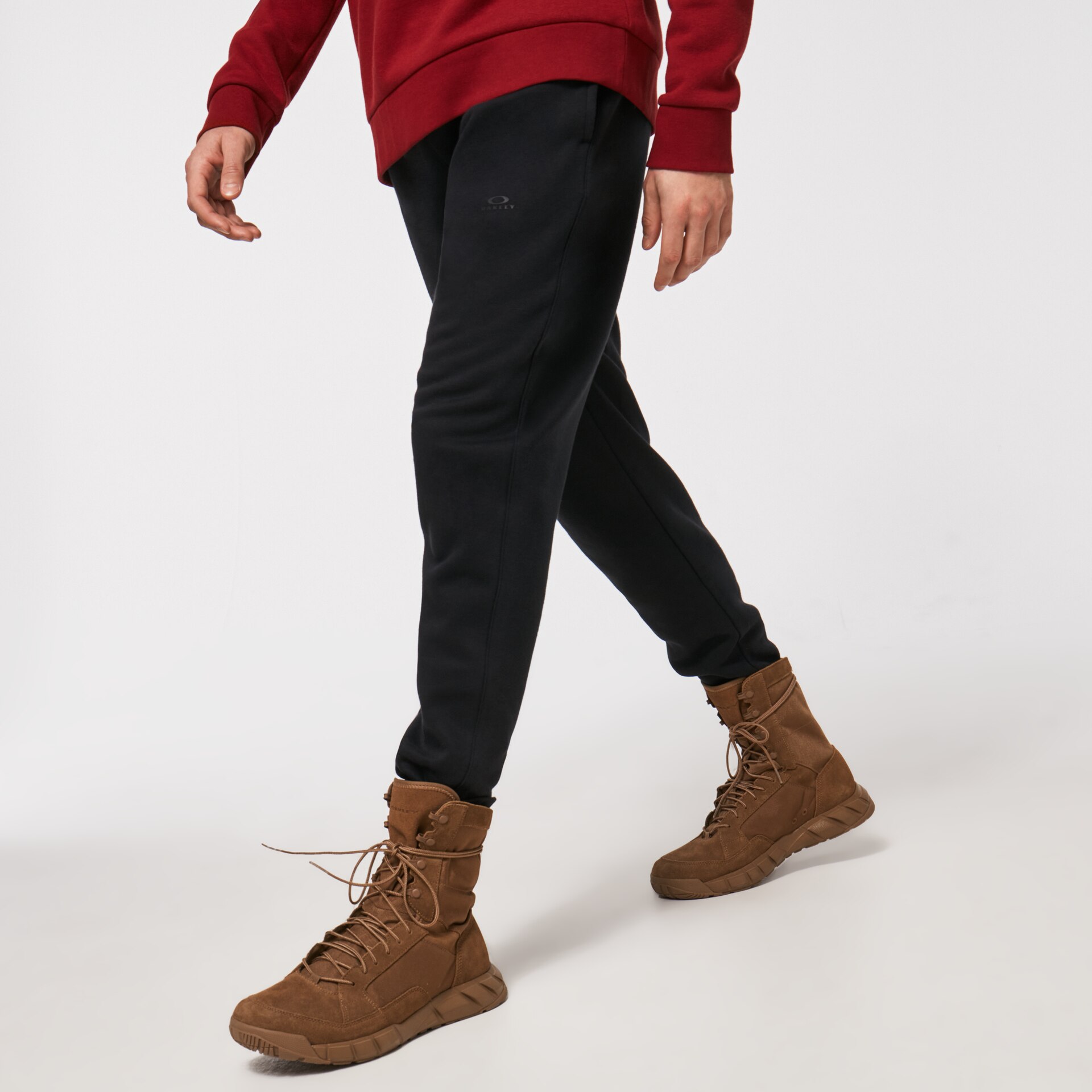 Oakley Relax Jogger in Blackout | Oakley® US