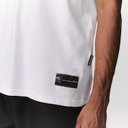 Camiseta Polo Oakley Skull Pin - White
