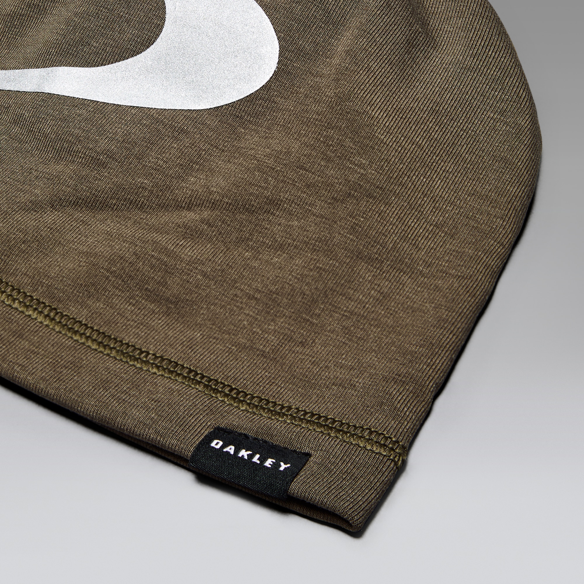オークリー Microfleece Skull Cap Deep Olive | オークリー公式ストア