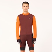 Off Grid Packable Jacket - Grenache