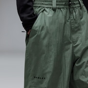 Channel Glow Shell Pant ​ - Reflective Camo Av Green