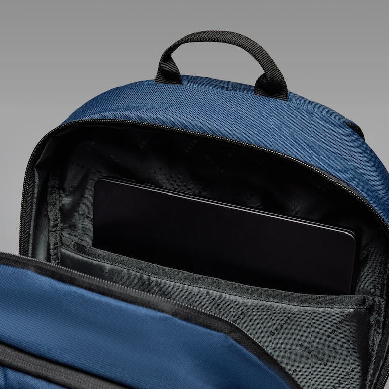 Oakley Spark Traverse - Abyss