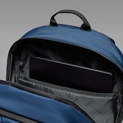 Oakley Spark Traverse - Abyss