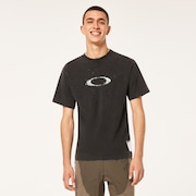 Oakley MothTech™ T-Shirt x Satisfy in Volcanic Ash | Oakley® EU