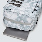 Essential Square Pack Xl 6.0 - White Geo Print