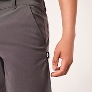 Oakley Perf 5 Utility Shorts 2.0 - Forged Iron