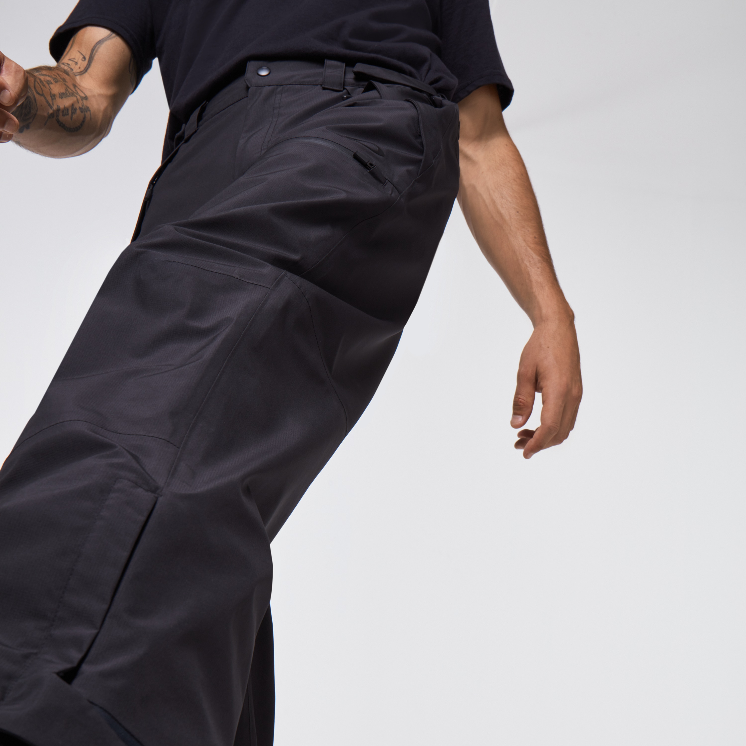 Oakley Buckeye Gore-Tex Shell Pant in Blackout | Oakley