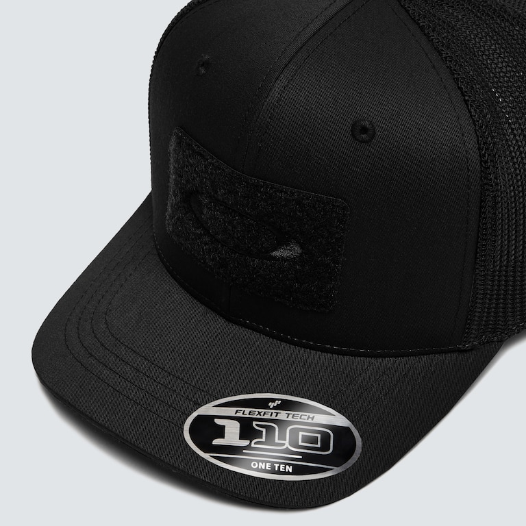 SI 110 Snapback Cap - Black