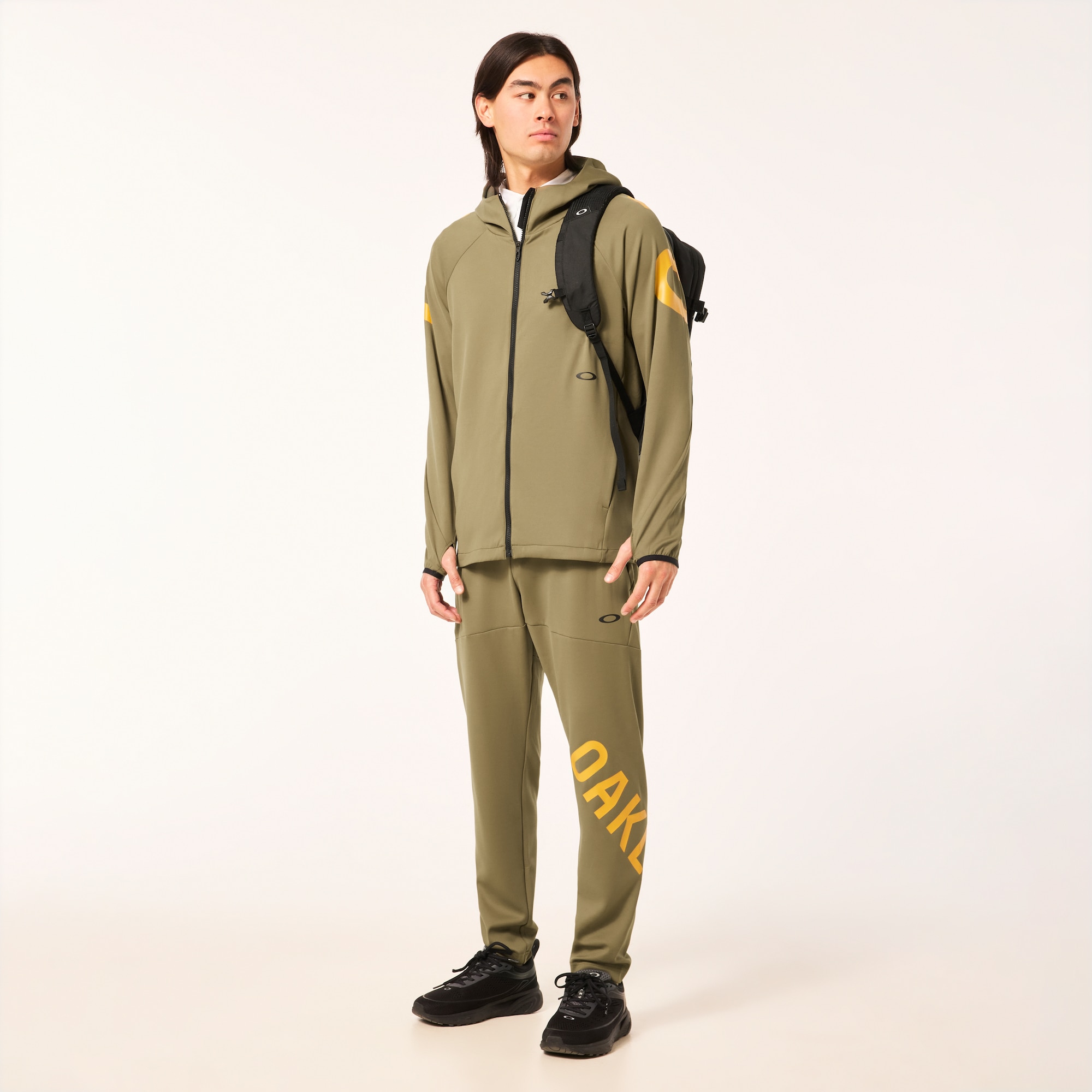 Oakley Enhance 3Rdg Synchronism Jacket 7.0 in Canteen | Oakley® GB
