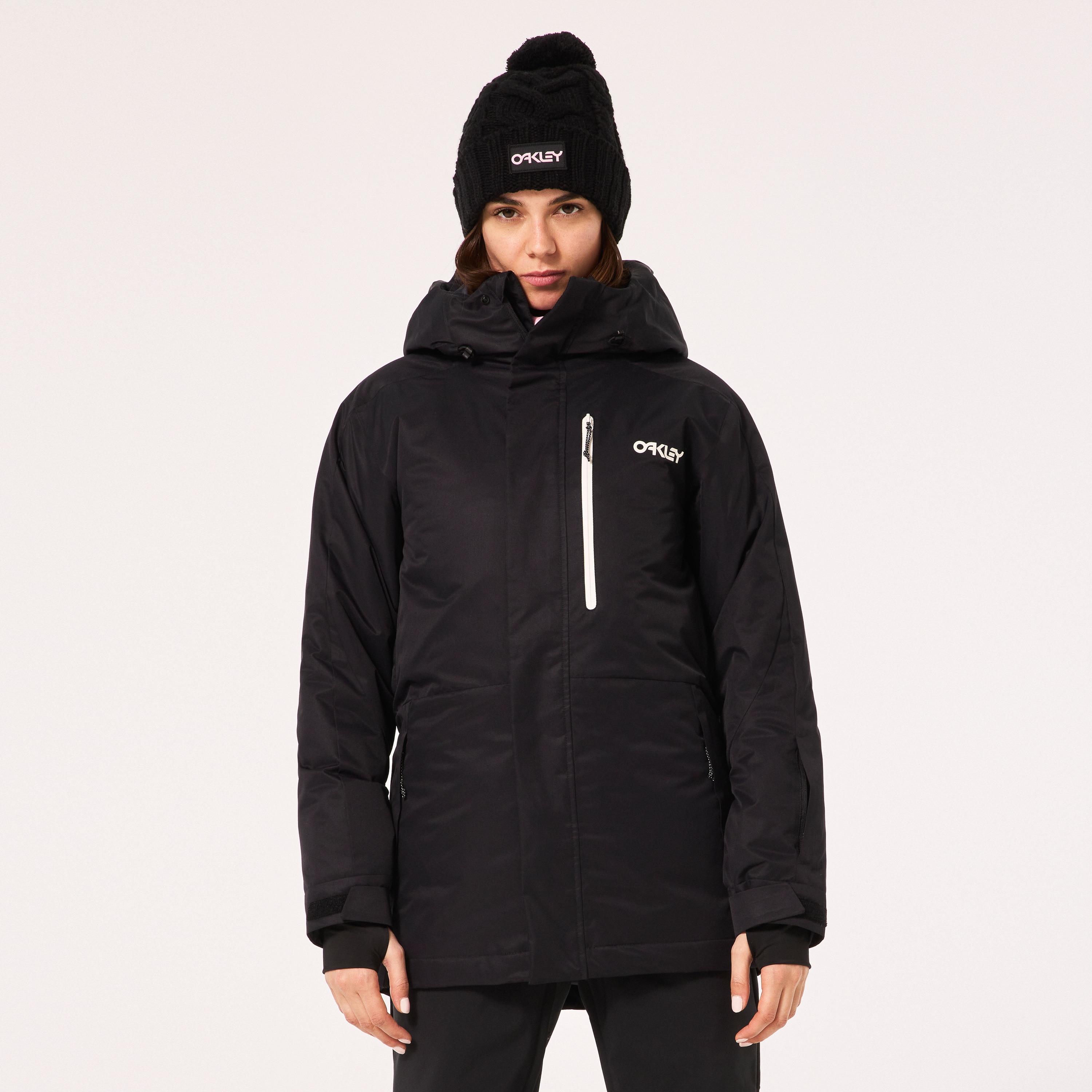 Oakley Wmns Tnp Tbt Insulated Jacket in Blackout | Oakley® US