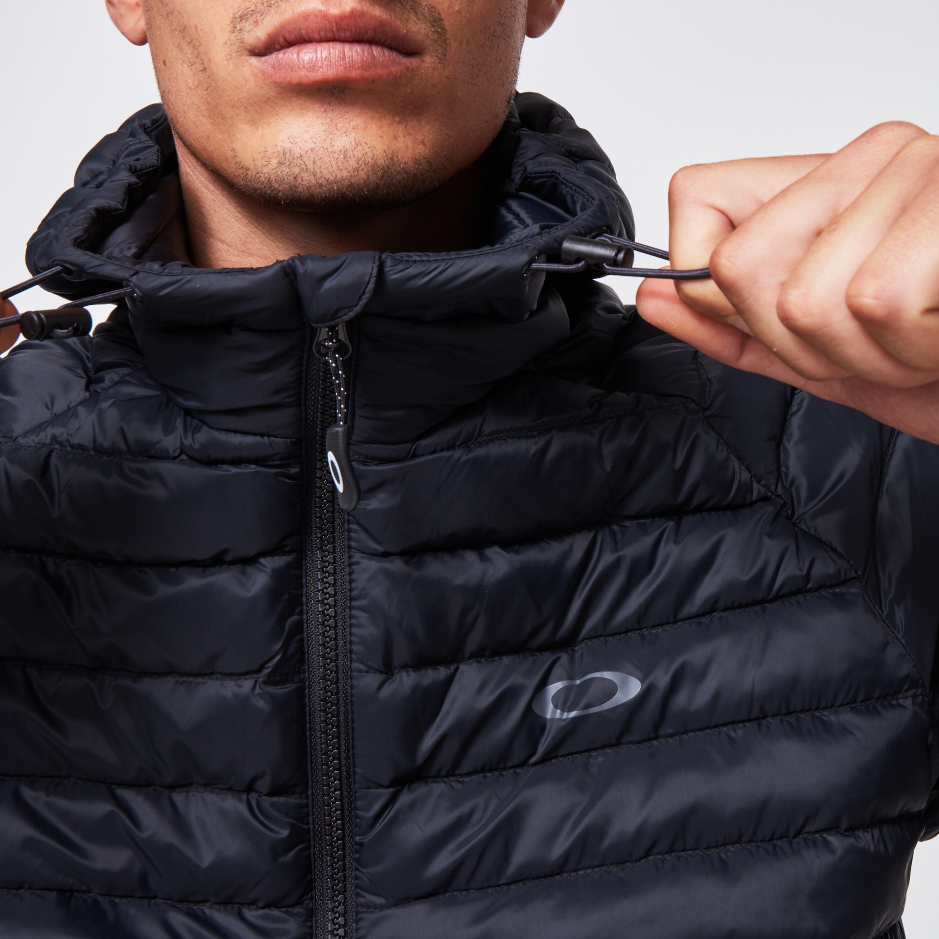 Oakley Encore Insulated Hooded Jacket in Blackout | Oakley