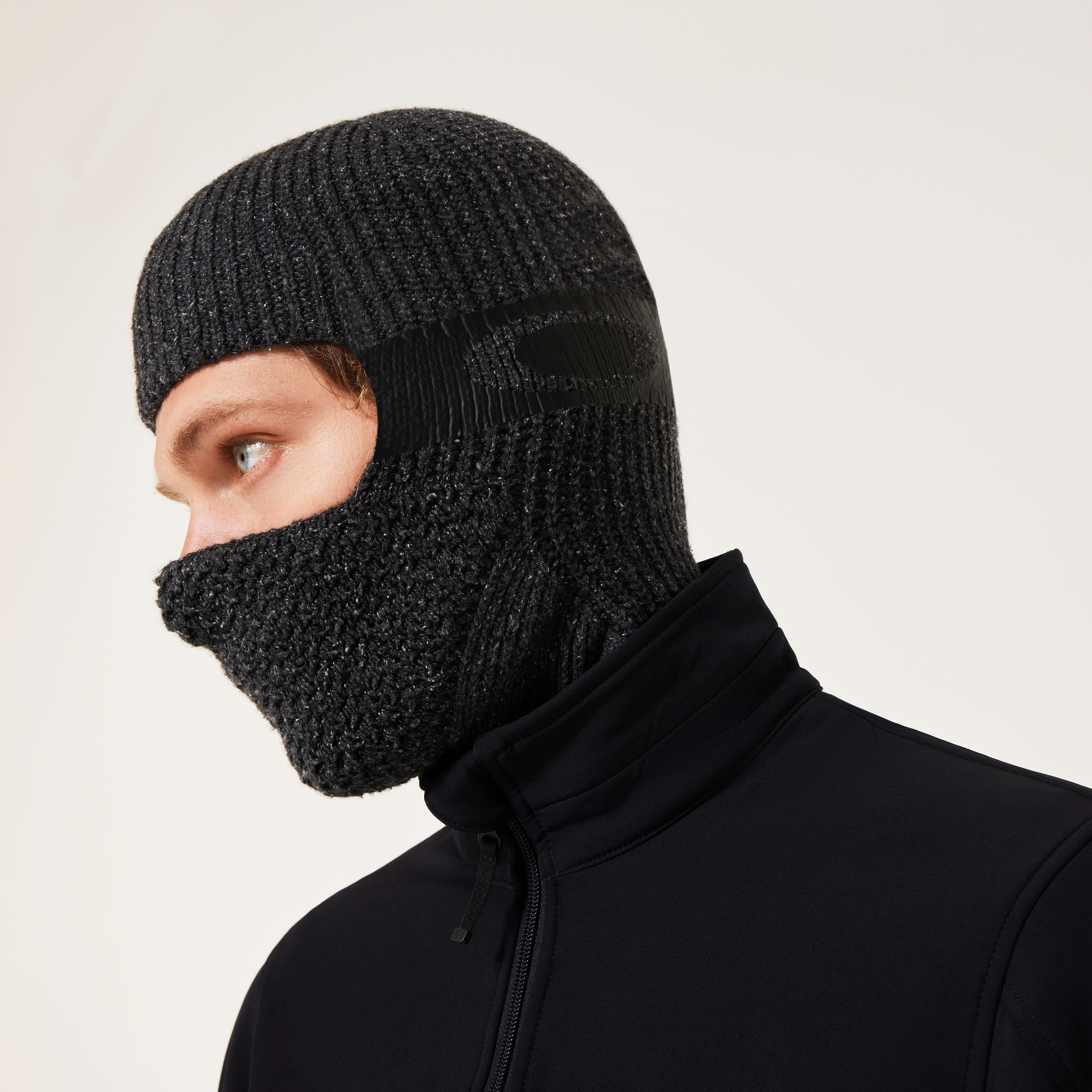 Oakley PRO ZW Knit Balaclava in Graphite | Oakley® JP