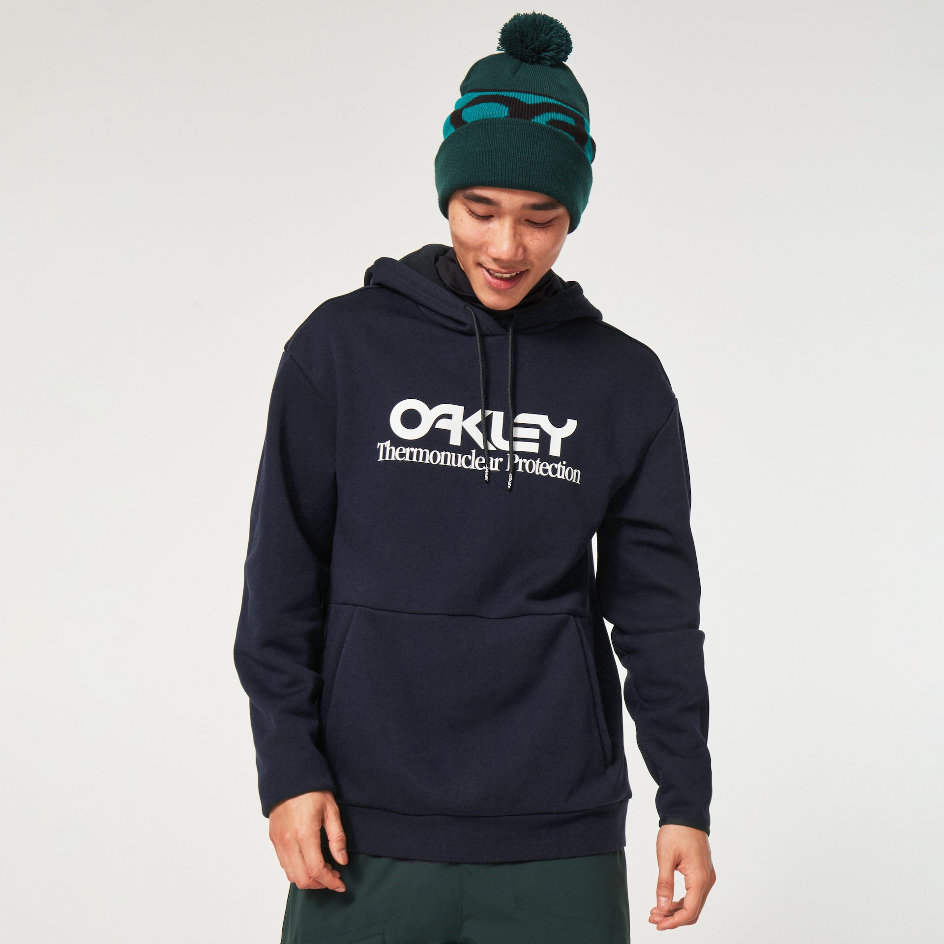 オークリー Rider Long 2.0 Hoodie Black/White | オークリー公式