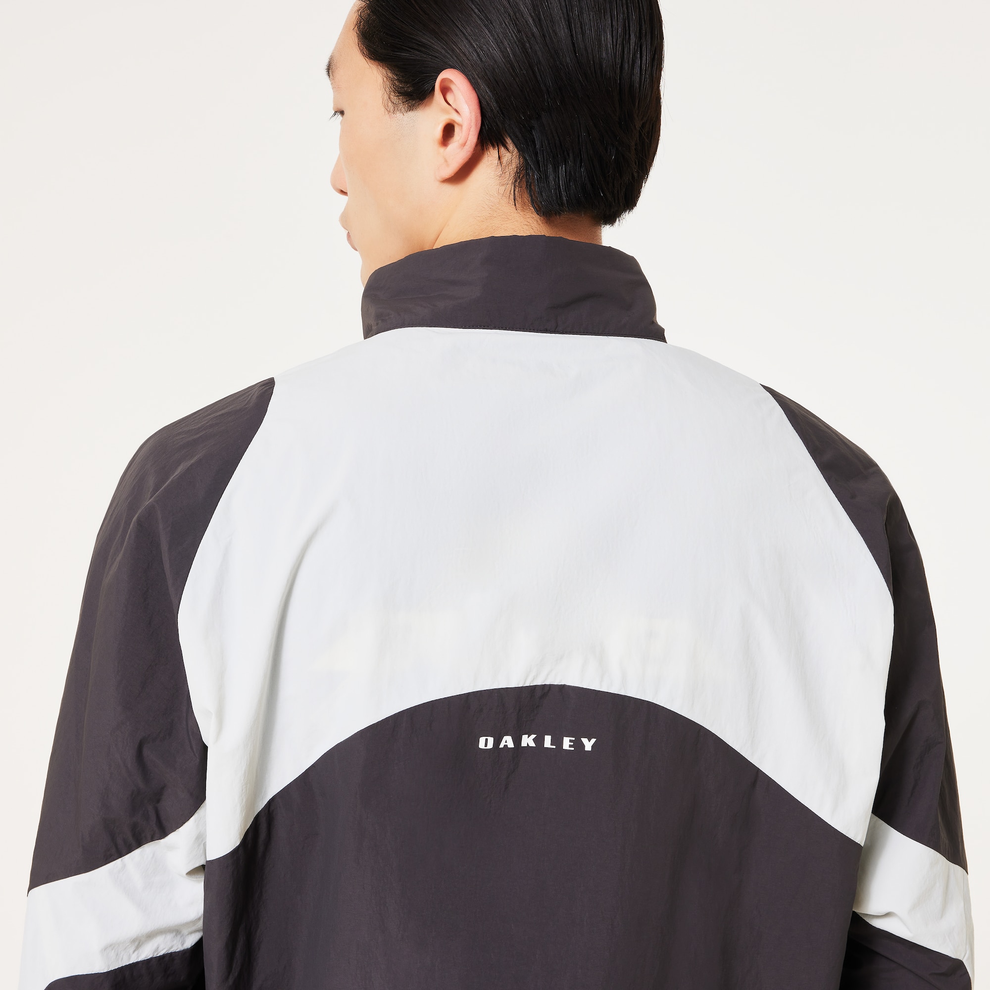 オークリー OAKLEY WIND JACKET Oakley Enhance Aclife Wind Jacket 2.0 in Phantom | Oakley® JP
