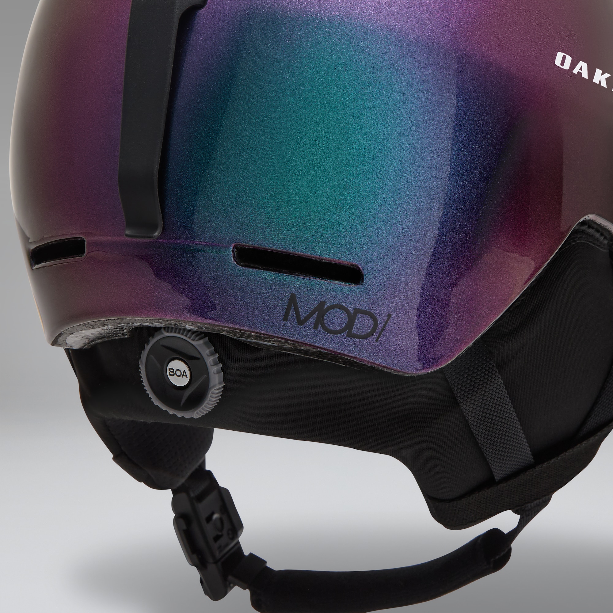 Oakley MOD1 Mips Aura Collection in Purple Green Colorshift