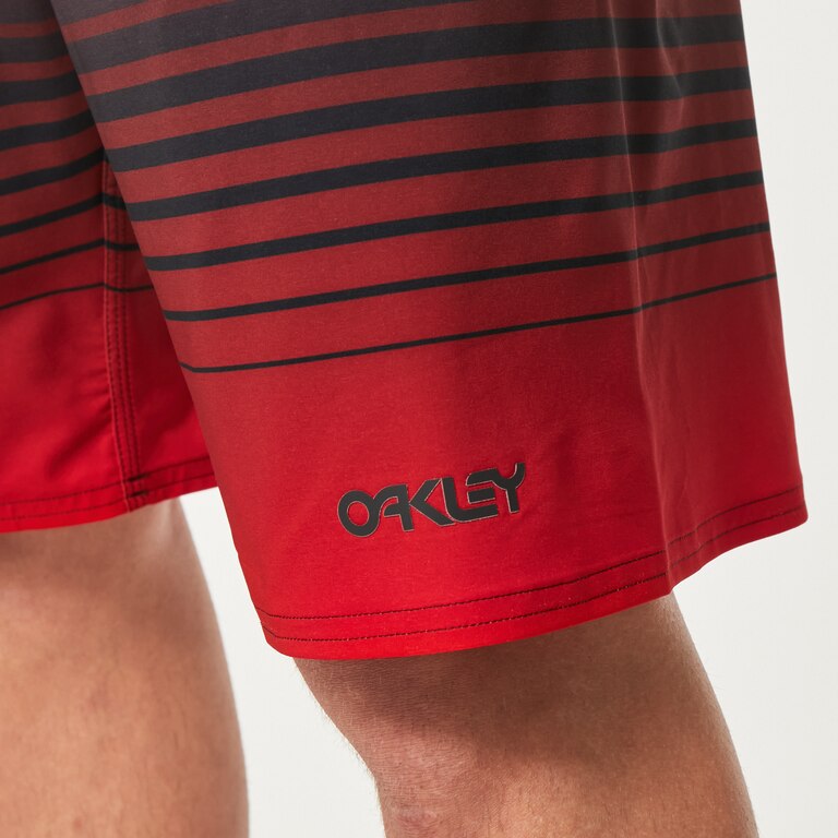 Fade Out 21" Rc Boardshort - Black/Red Stripes