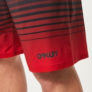 Fade Out 21" Rc Boardshort - Black/Red Stripes