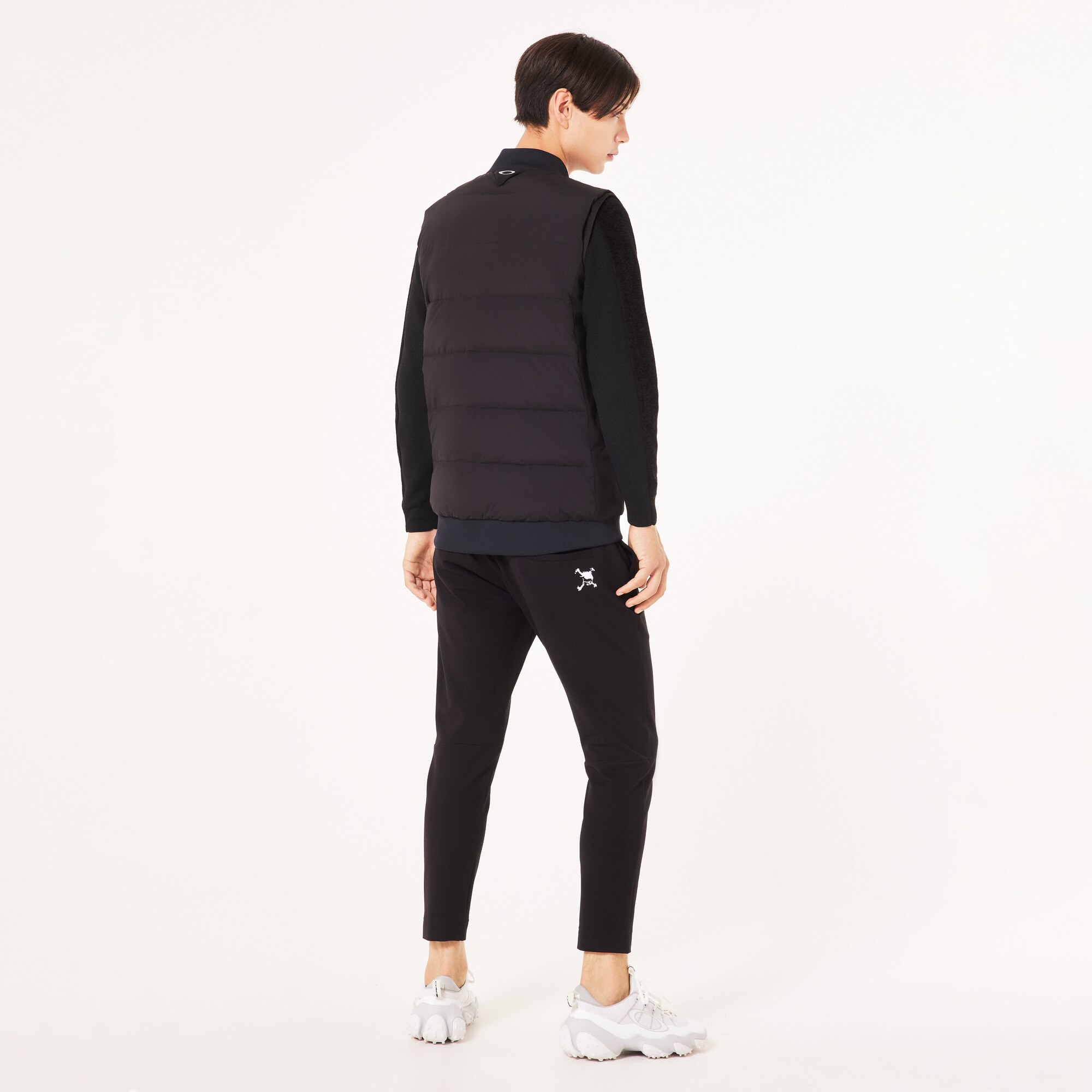 オークリー Skull Diagonal Down Vest Blackout | オークリー公式