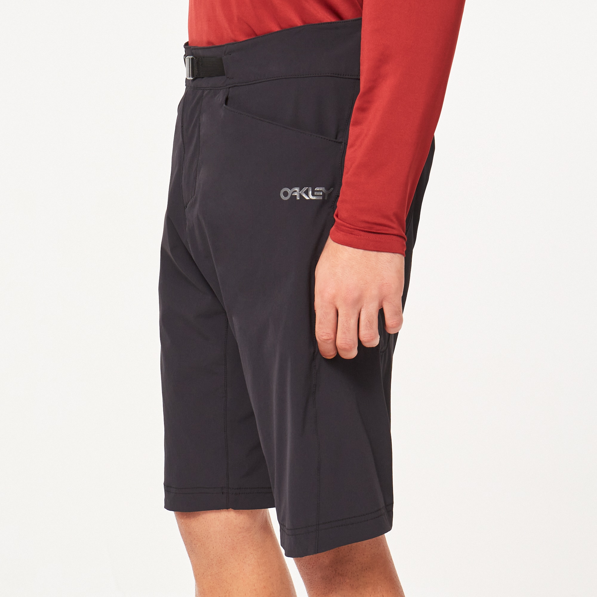 Oakley Drop In Mtb Short in Blackout | Oakley® US