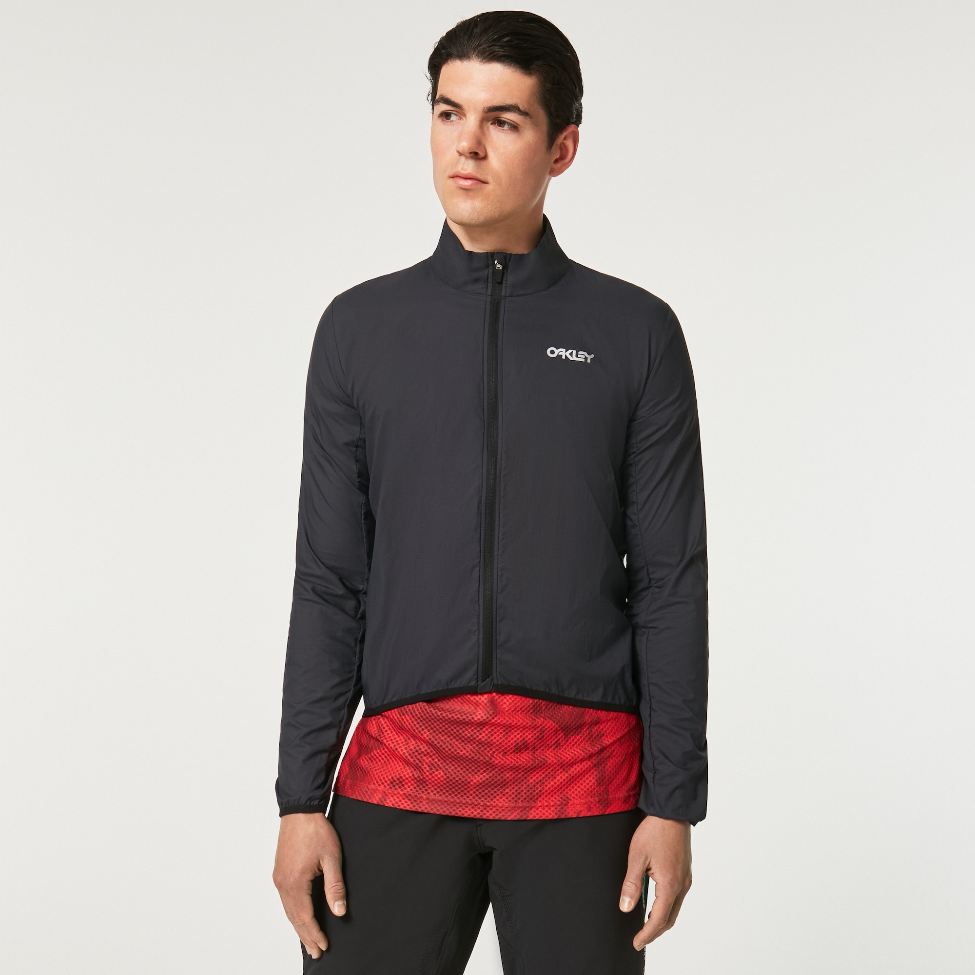 Oakley Elements Packable Jacket in Blackout | Oakley® US